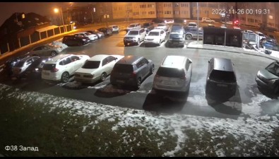 Три автомобиля столкнулись ночью на Физкультурной