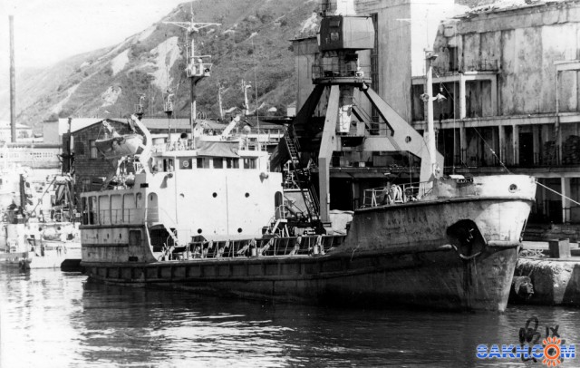 АМУРСКАЯ.  (порт Невельск, 1988 год) 
Фотограф: 7388PetVladVik

Просмотров: 6537
Комментариев: 4