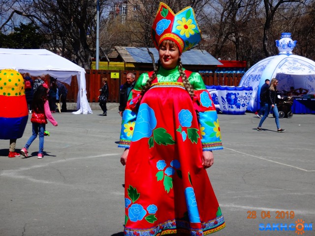В парке.

Просмотров: 939
Комментариев: 0