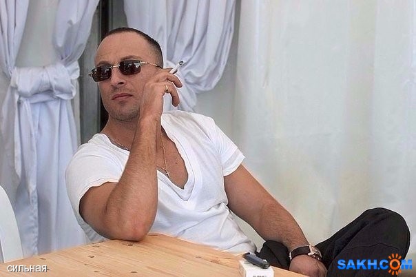 Дима Нагиев
"Я услышал тебя, дорогая, и твоё мнение тоже, но решение приму сам"

Просмотров: 635
Комментариев: 0