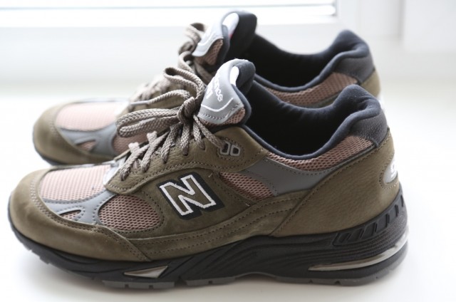 New Balance 991 (10)
Фотограф: WestHam

Просмотров: 1016
Комментариев: 0