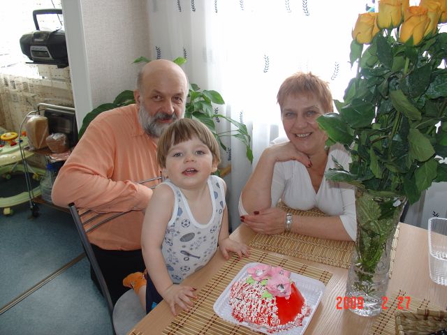 Деда с бабушкой пришли в гости с тортиком!

Просмотров: 1172
Комментариев: 0