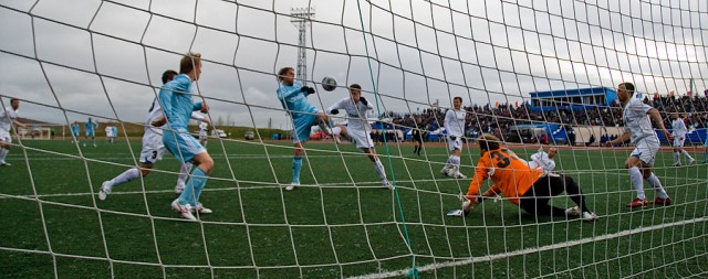 2:0
Фотограф: © marka

Просмотров: 761
Комментариев: 0