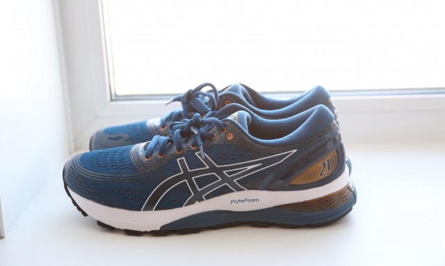 Asics Nimbus 21
Фотограф: WestHam

Просмотров: 595
Комментариев: 0