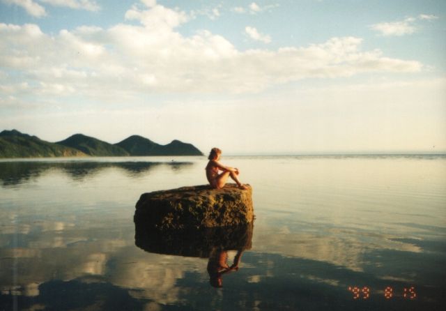 Полный отлив,море-зеркало,а в прилив камень скрывается
Фотограф: vikirin

Просмотров: 2564
Комментариев: 0