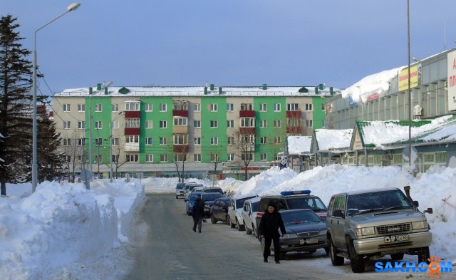 После циклона
Вот такие крыша у дома зеленого,  после циклона и сбивать ничего не надо!

Просмотров: 398
Комментариев: 0