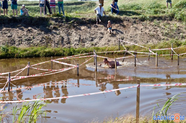 Внедорожник 2012
Фотограф: фотохроник

Просмотров: 929
Комментариев: 0