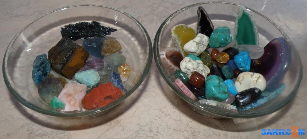 Различные (не обработанные и крупным гравием) натуральные камни