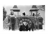 1987 год Январь Снежный городок Присылайте фото Istor_Uglegorska@mail.ru

Просмотров: 1098
Комментариев: 