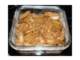 Салат из лопуха (Белокопытник) кисло-сладко-острый, по-корейски.